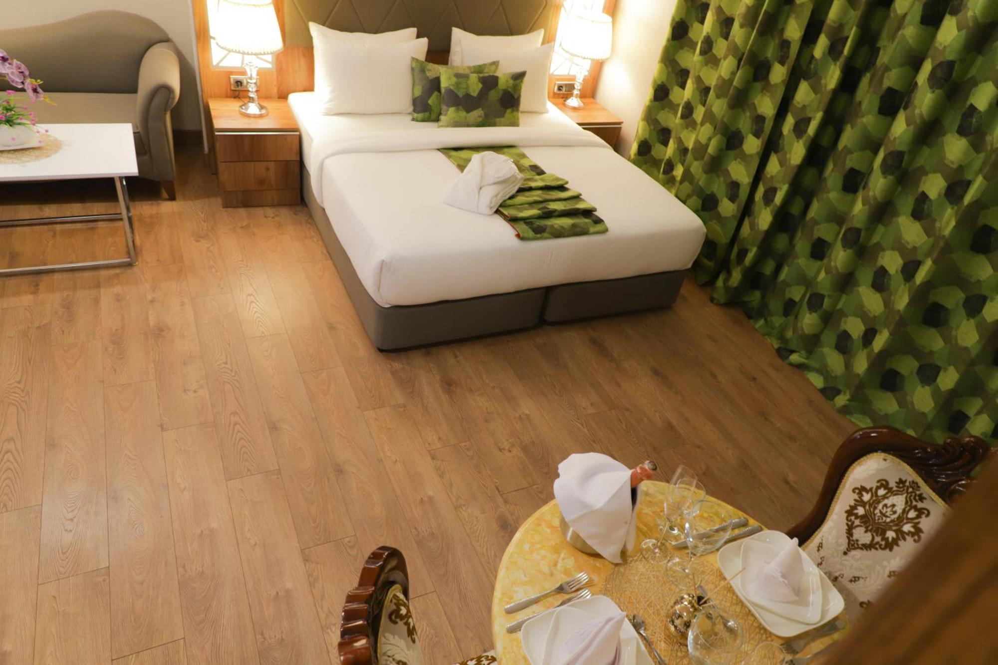 United Hotel International Yaoundé Zewnętrze zdjęcie