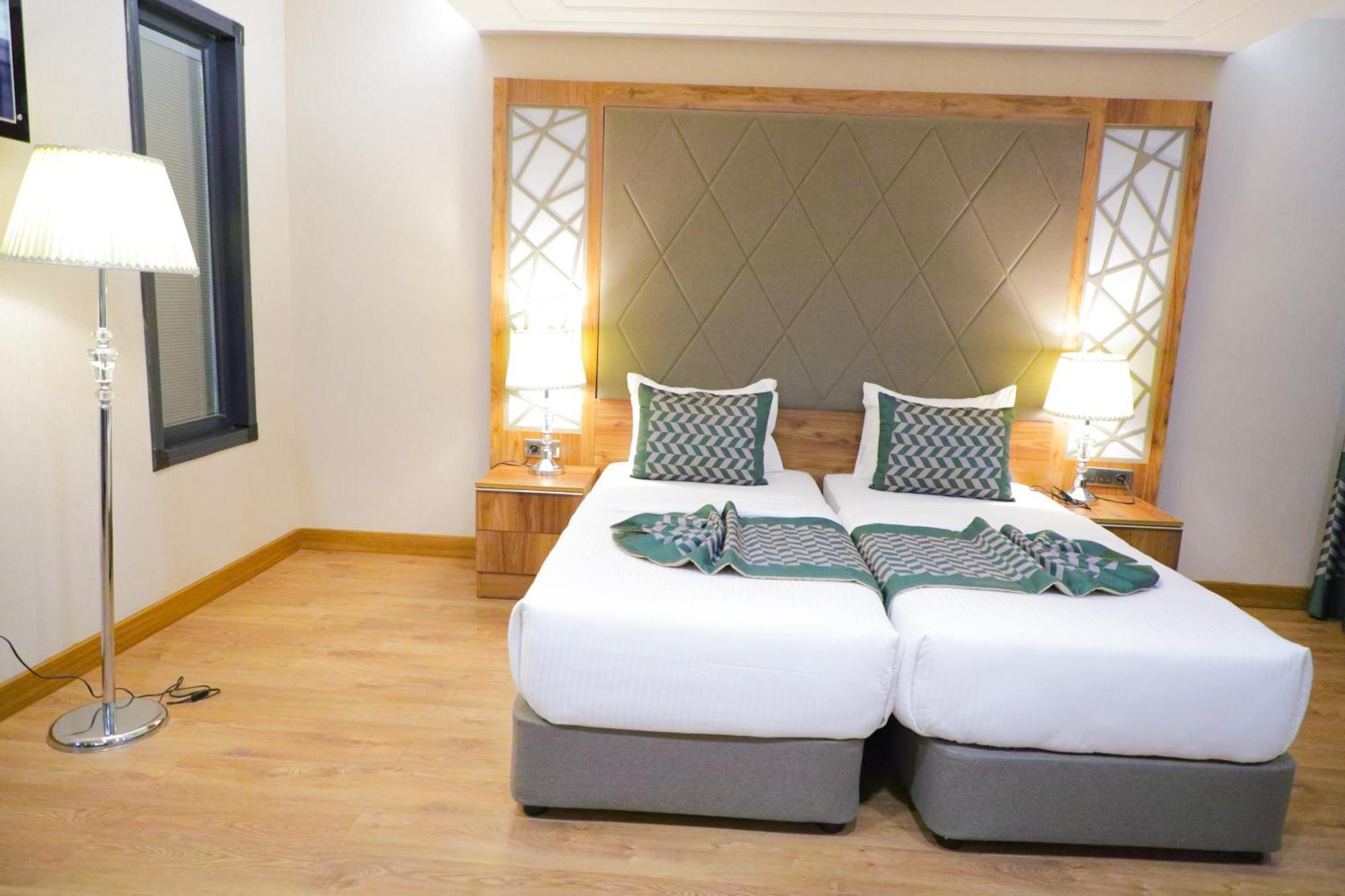 United Hotel International Yaoundé Zewnętrze zdjęcie